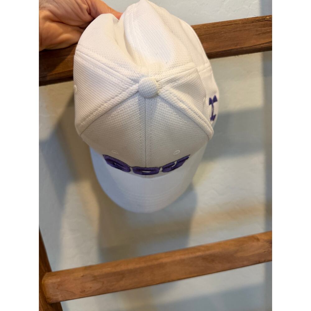 Under Armour GCU Lopes White Performance Flex Fit Hat SM/M - Picture 6 of 6